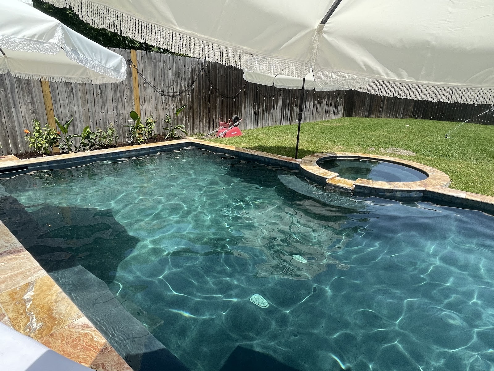 Design — Paradise Pool and Spas